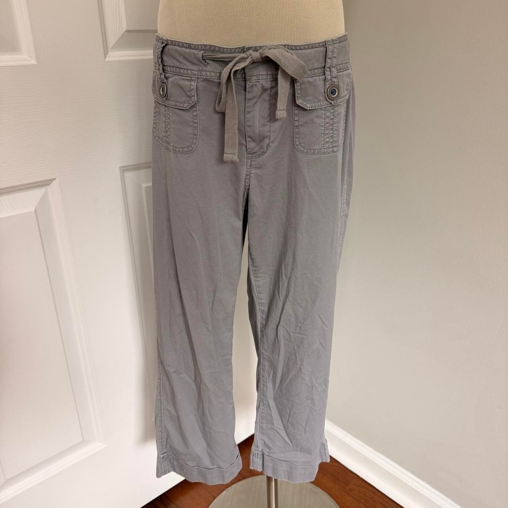 Y2K GREY OLD NAVY MID WAIST FRONT POCKET CAPRI PANTS